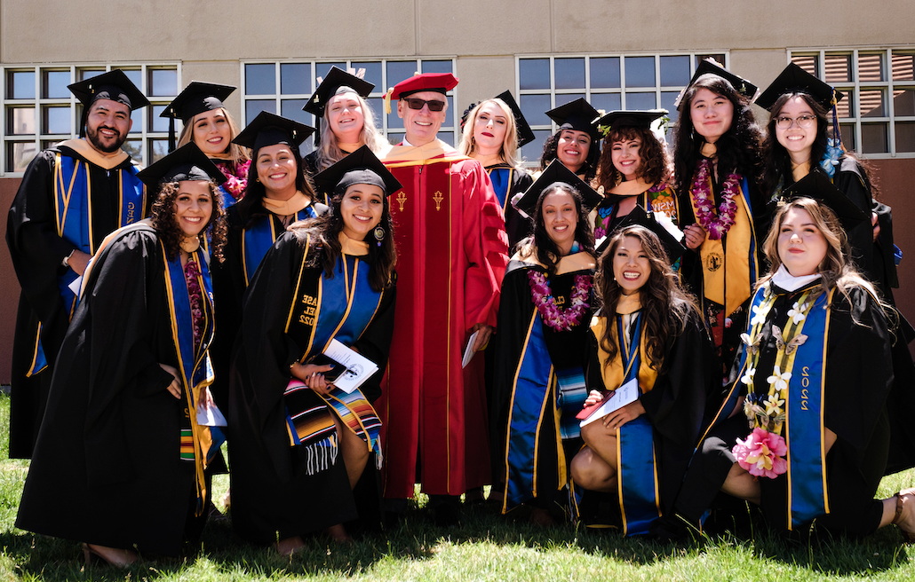 Dr. Thomas and Class of 2022 Graduates